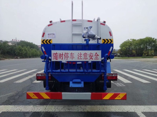 阜新灑水車銷售中心