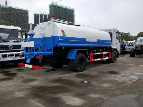 東風灑水車價格