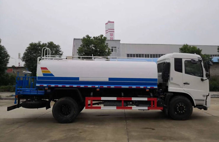 道路灑水車廠家