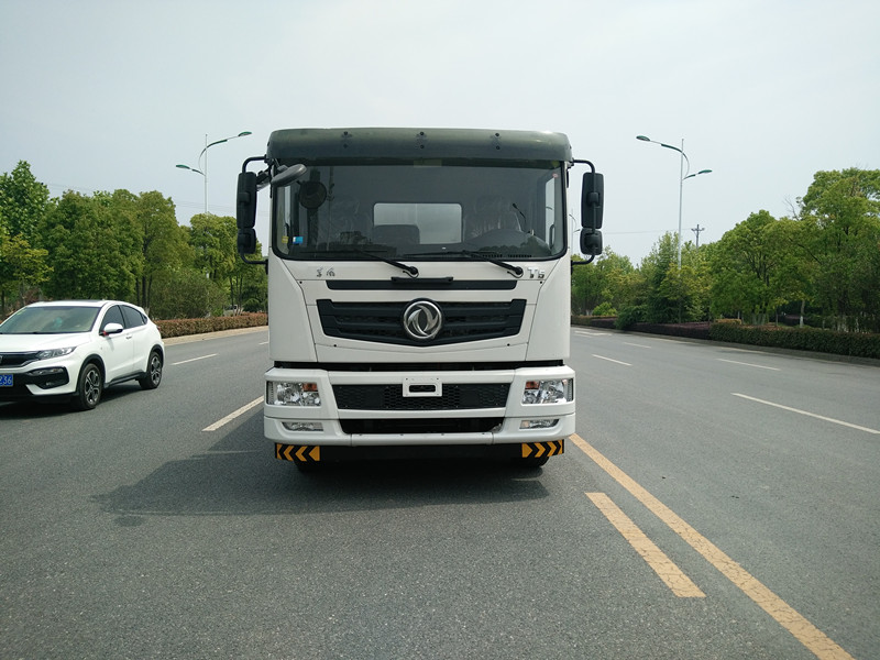 程力灑水車廠家