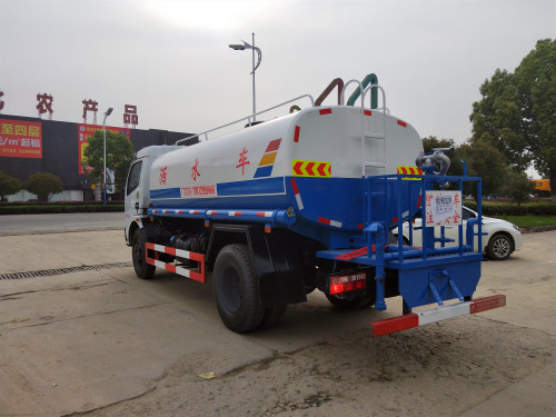 8噸灑水車