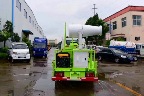 灑水抑塵車(chē)