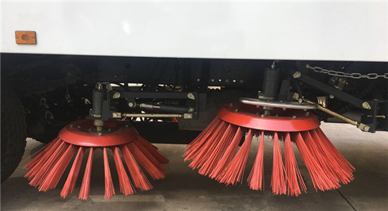 清掃車的日常維護