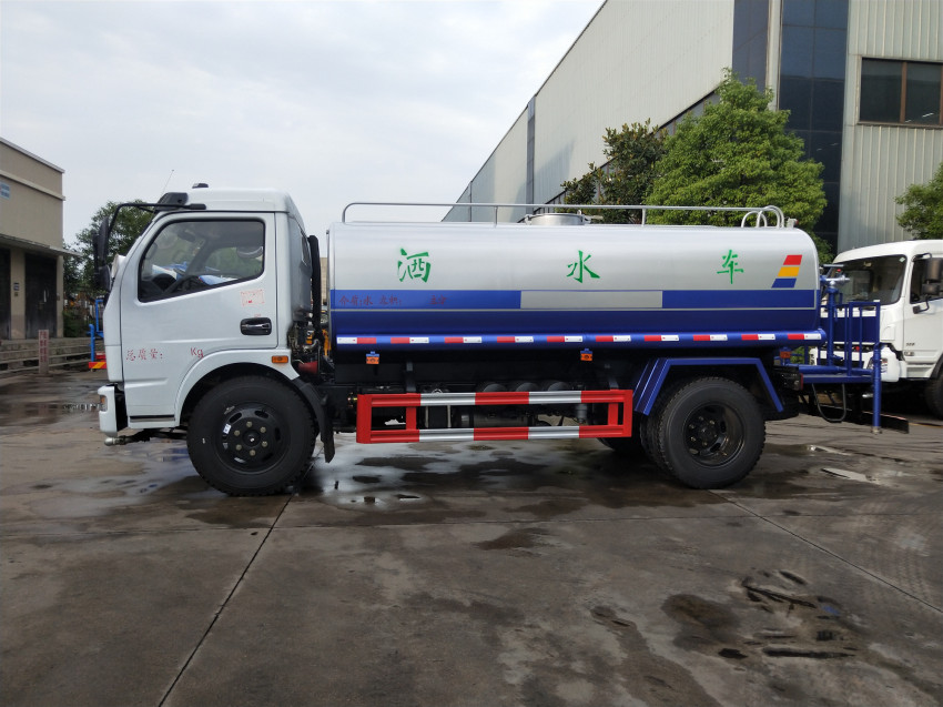 湖北程力灑水車制造廠家
