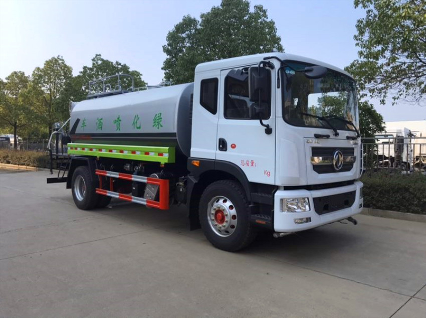 東風灑水車圖片