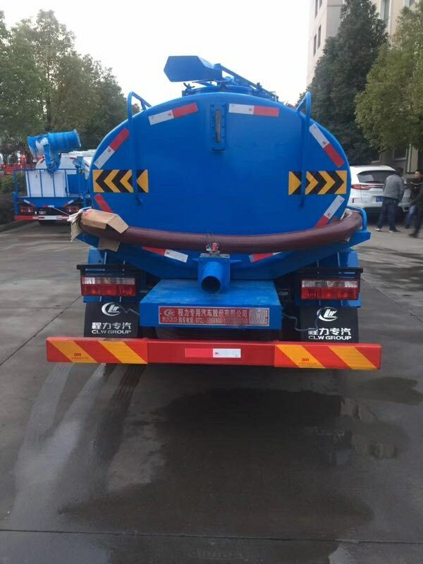 吸糞車(chē)