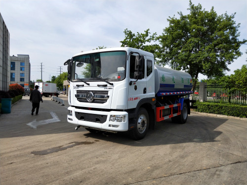 程力威牌CLW5181GSSD6型灑水車