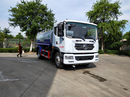 程力威牌CLW5181GSSD6型灑水車
