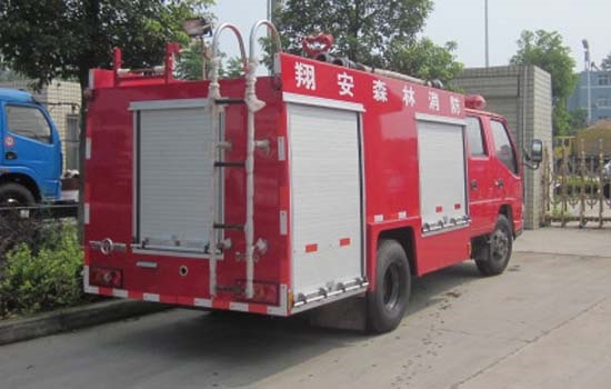 江鈴2-3噸水灌消防車-2-3噸水灌消防車