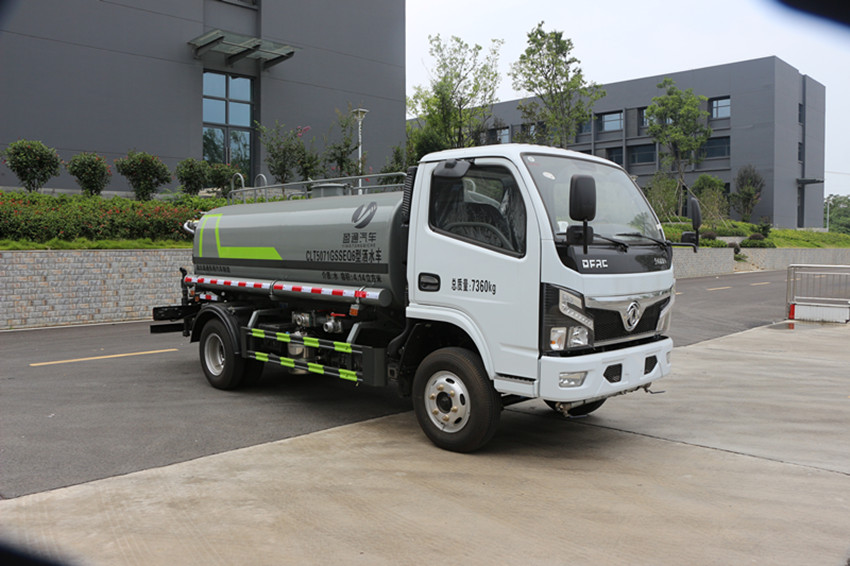 藍牌灑水車廠家直銷-灑水車-湖北程力