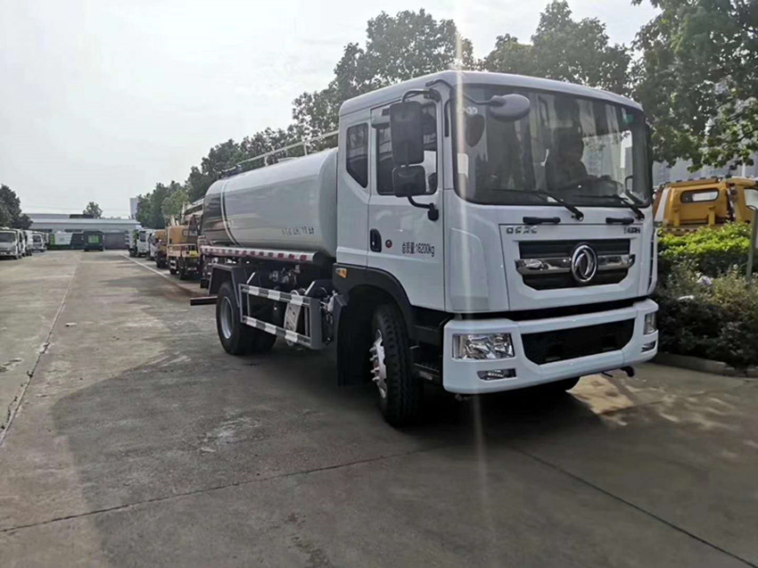 程力威牌CLW5182GSSD6型灑水車-灑水車-12-15噸灑水車廠家直銷