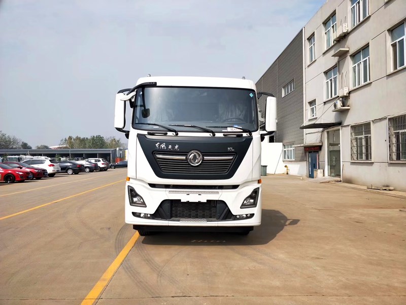灑水車廠家_灑水車價(jià)格_中國灑水車生產(chǎn)基地-湖北程力