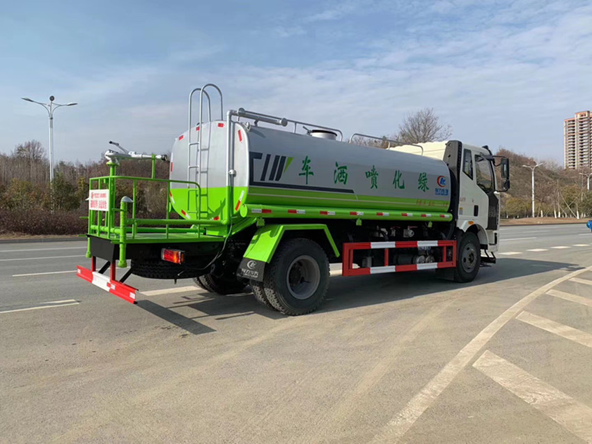 10噸灑水車報(bào)價(jià)多少錢一輛-10噸灑水車廠家報(bào)價(jià)