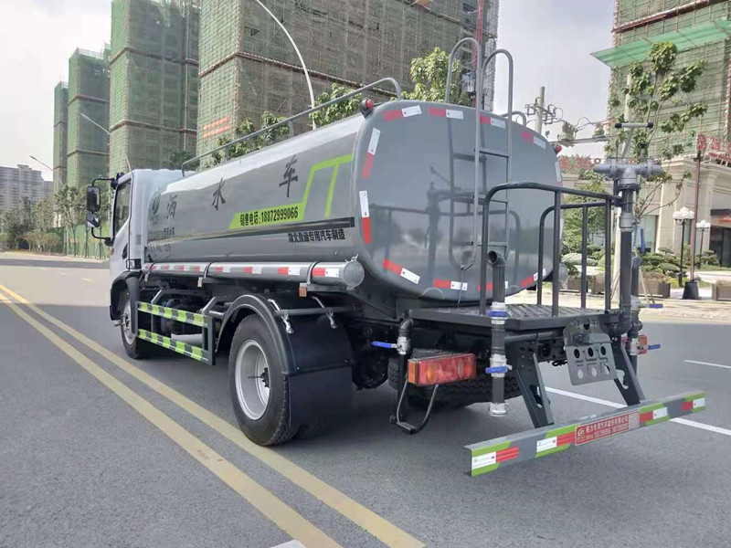 9.2噸灑水車