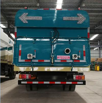 聚塵王牌HNY5072TXCQ6型吸塵車