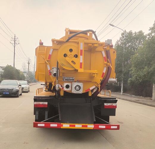 神綠通牌SLV5120GQWE型清洗吸污車